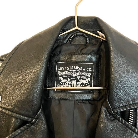 NWT Levi's Black Faux Vegan Leather Motto Silver Hardware Jacket Size XS - Picture 4 of 12